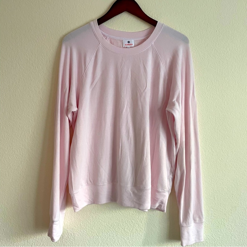 SOLD -Sundry brand super soft sweatshirt